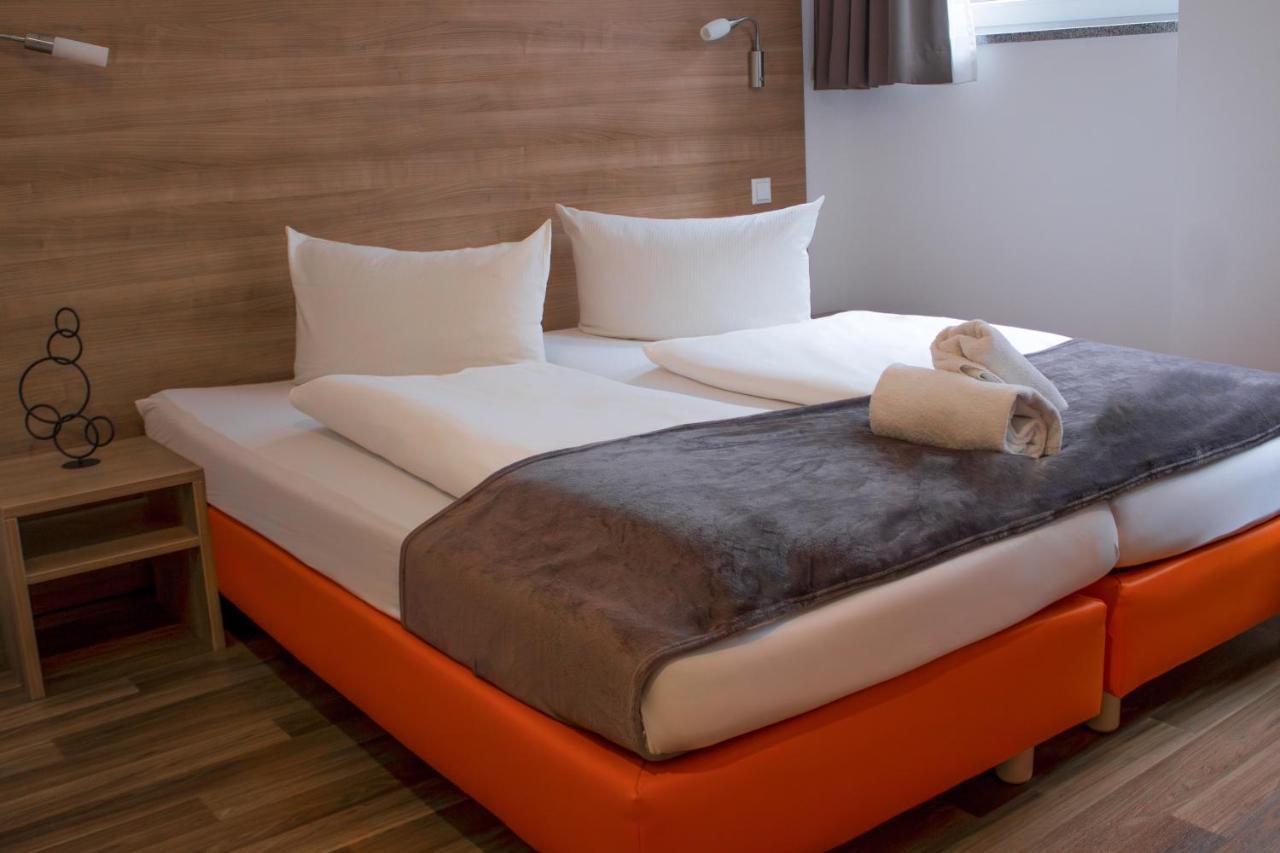 Orange Hotel Und Apartments Neu-Ulm Εξωτερικό φωτογραφία