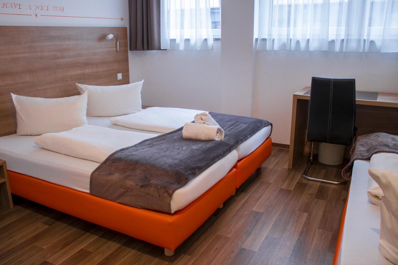 Orange Hotel Und Apartments Neu-Ulm Εξωτερικό φωτογραφία