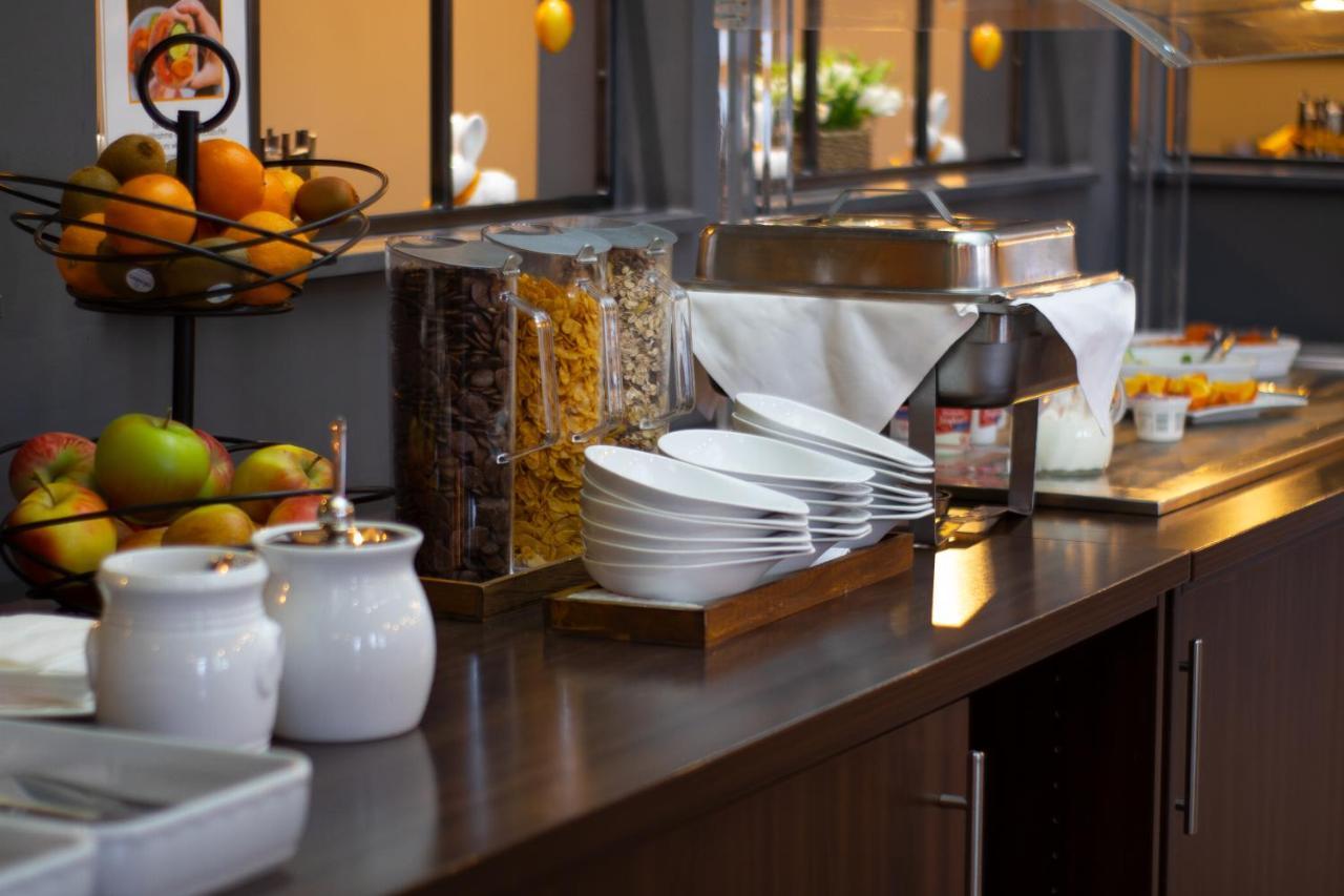 Orange Hotel Und Apartments Neu-Ulm Εξωτερικό φωτογραφία