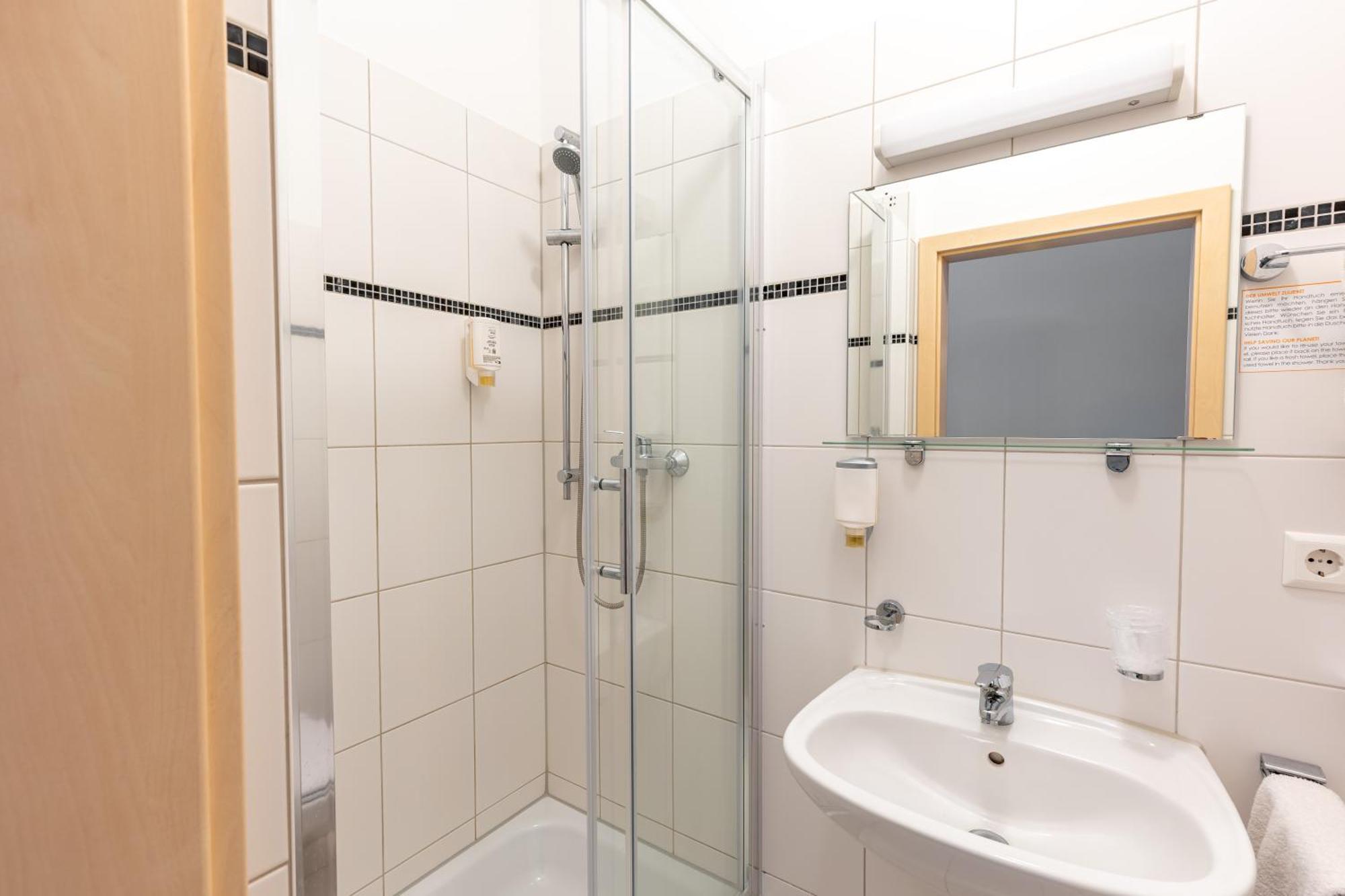 Orange Hotel Und Apartments Neu-Ulm Εξωτερικό φωτογραφία