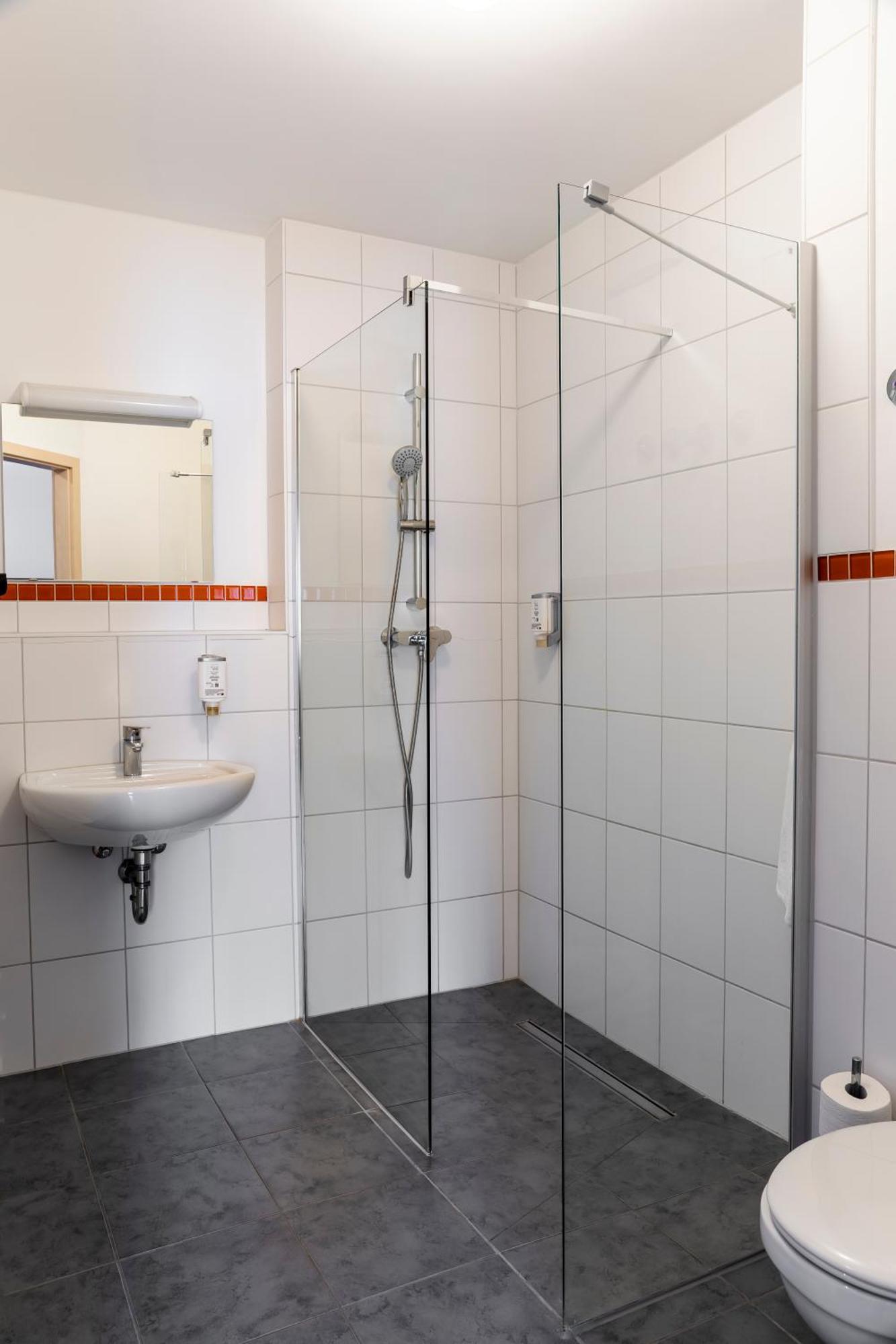 Orange Hotel Und Apartments Neu-Ulm Εξωτερικό φωτογραφία