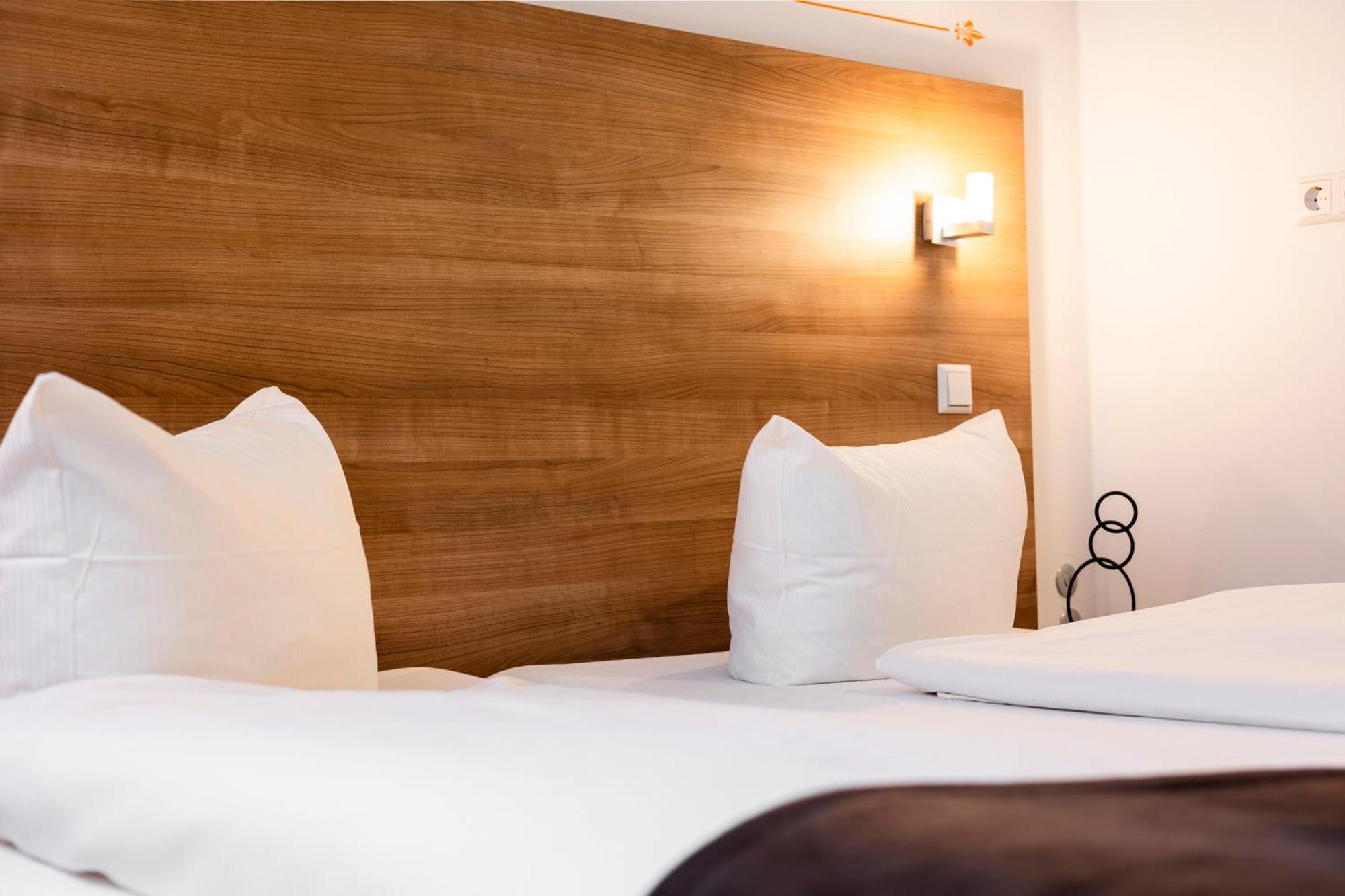 Orange Hotel Und Apartments Neu-Ulm Εξωτερικό φωτογραφία
