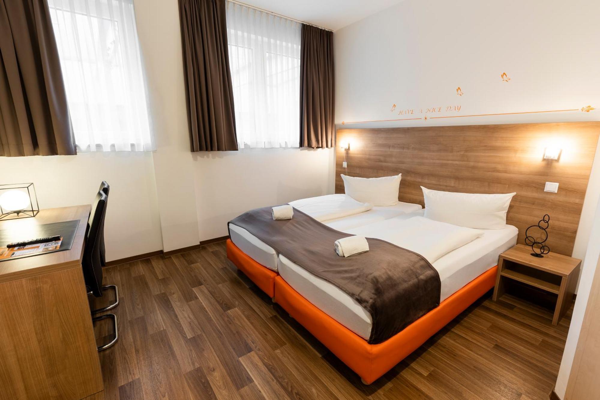 Orange Hotel Und Apartments Neu-Ulm Εξωτερικό φωτογραφία